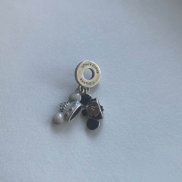 PANDORA DISNEY PARKS WEDDING MARRIAGE CHARM - Picture 3 of 7